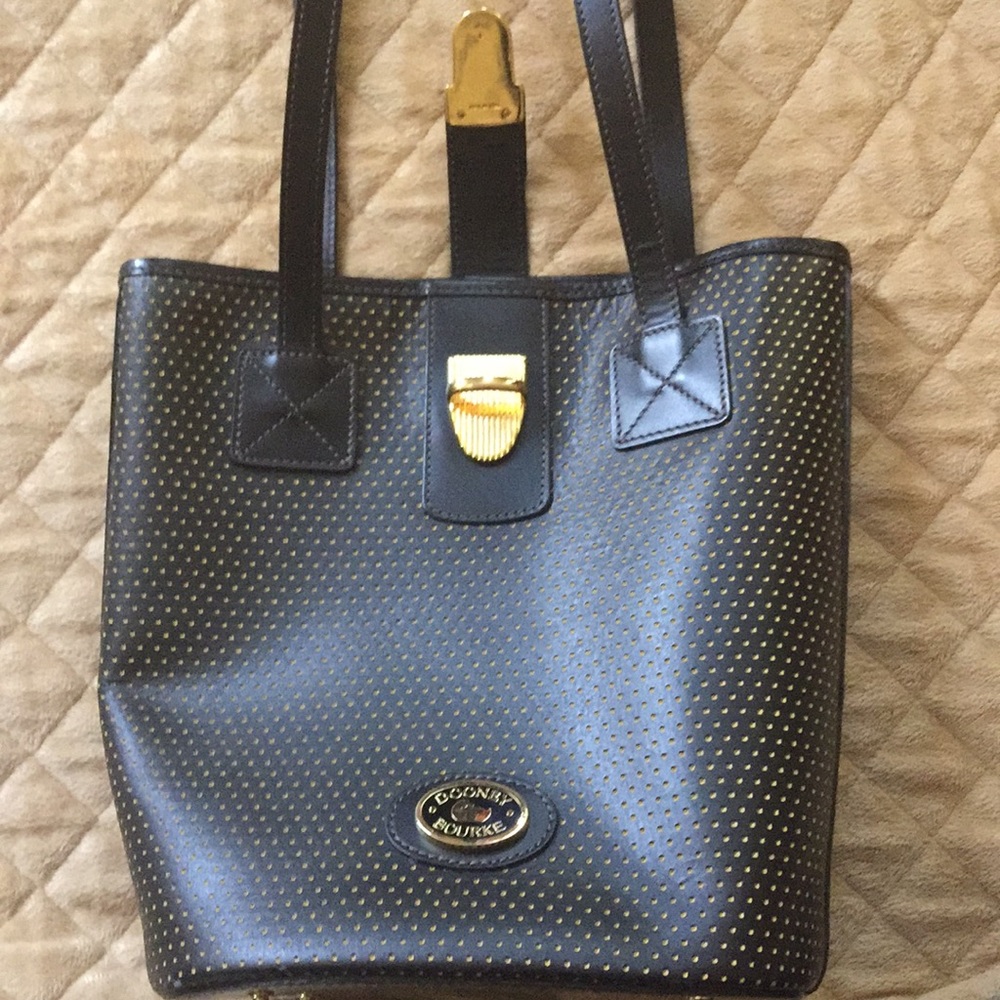 Black shoulder tote bag by Dooney & Bourke - Picture 6 of 7